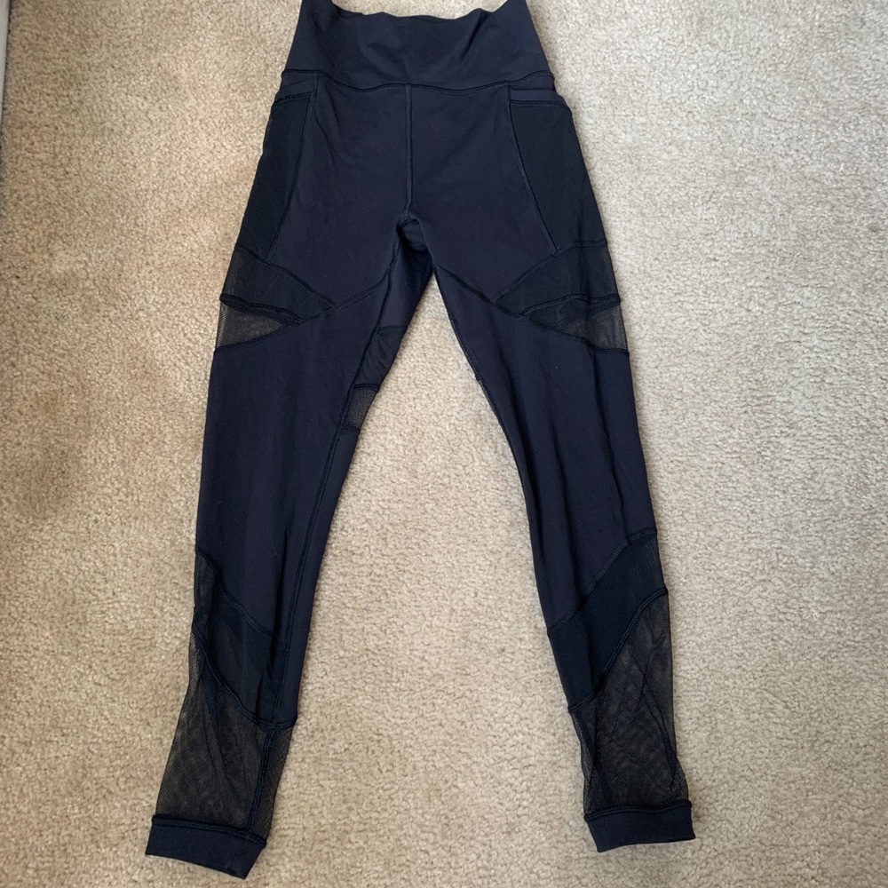 Lululemon size 6 pants see through mesh